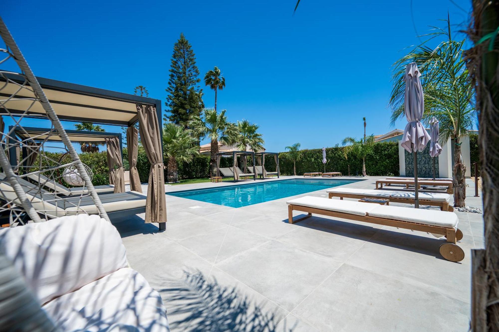 Villa Dolmen Beach อาโวลา ภายนอก รูปภาพ