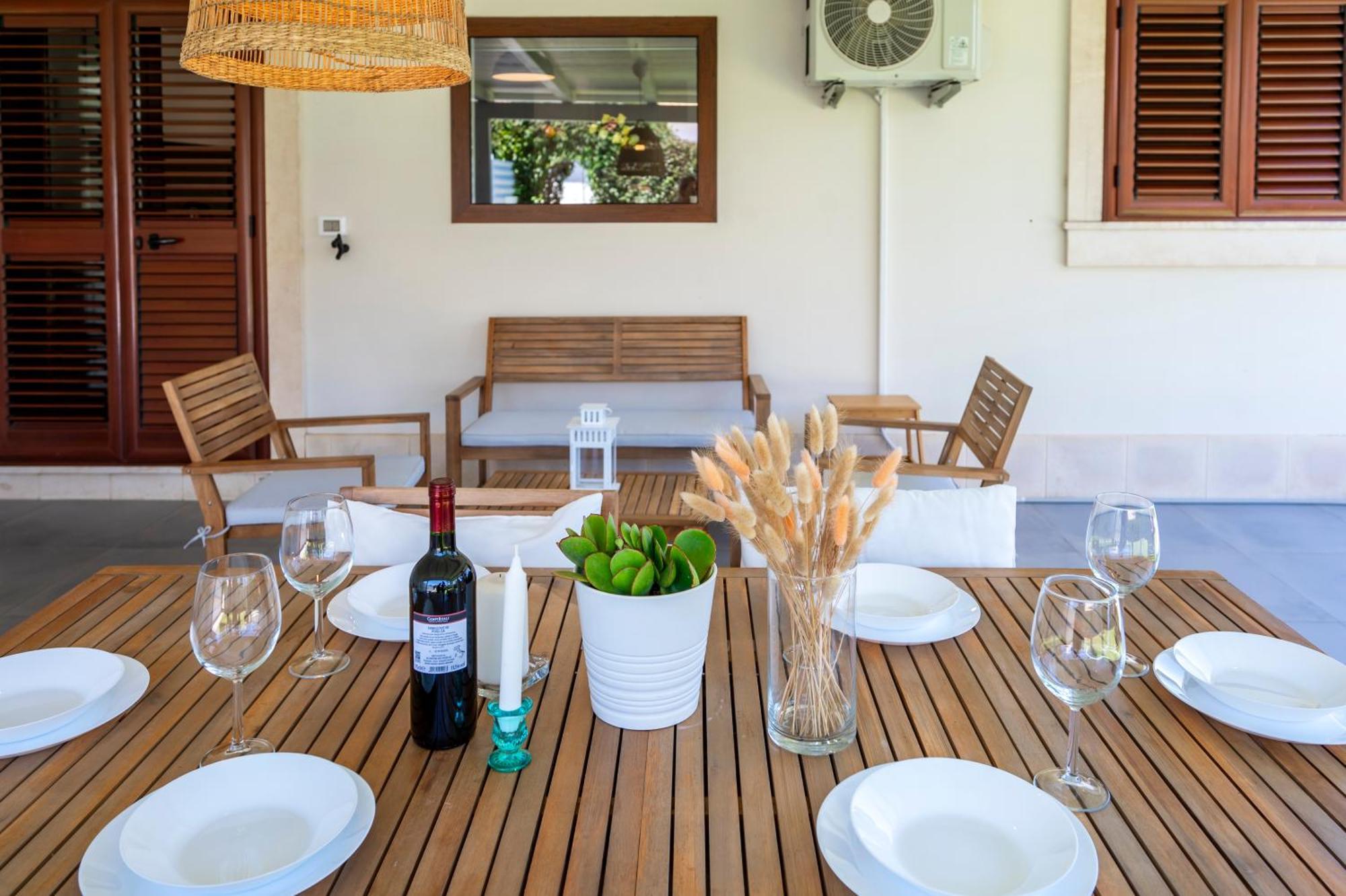 Villa Dolmen Beach อาโวลา ภายนอก รูปภาพ