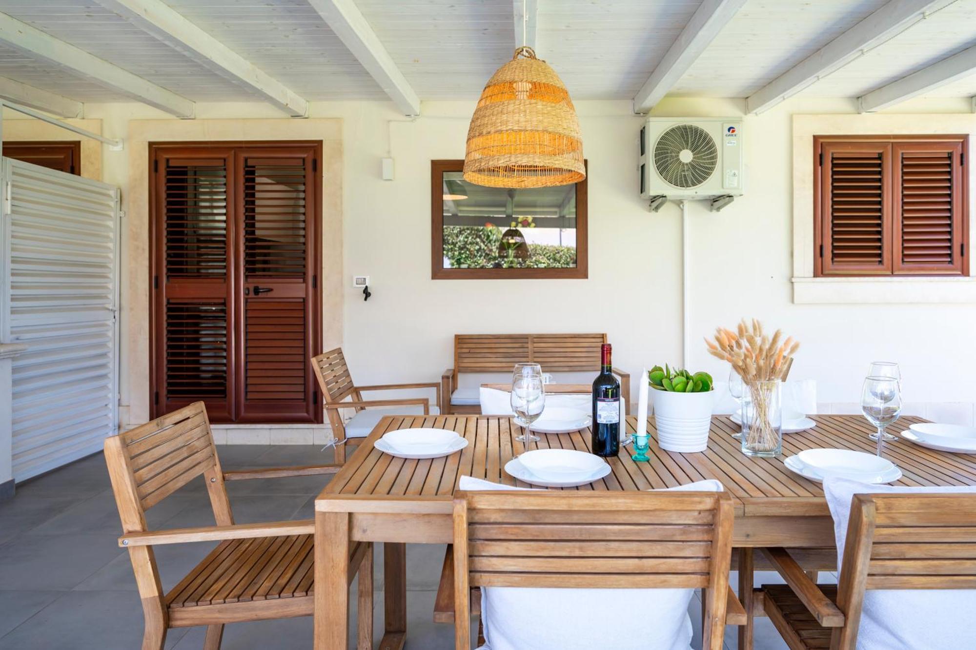 Villa Dolmen Beach อาโวลา ภายนอก รูปภาพ